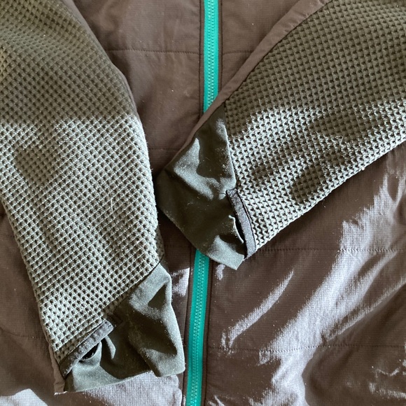 M’s Patagonia Nano-Air Hybrid Jacket - Picture 7 of 10